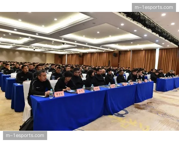 欧足联与高校合作推出精英裁判培训计划 欧足联与高校合作推出精英裁判培训计划