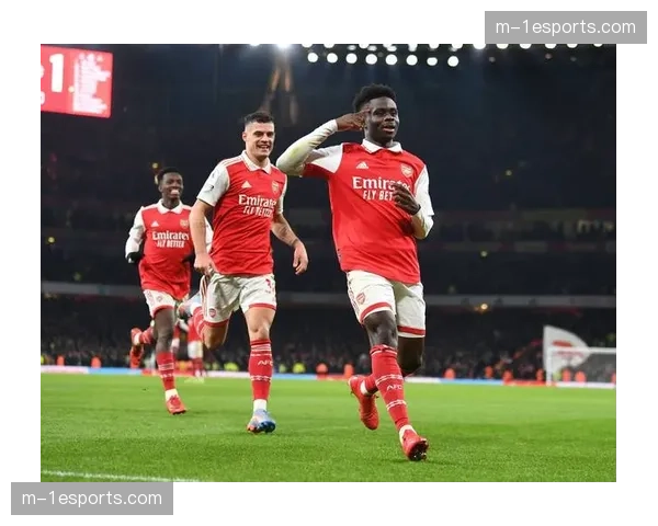 伤病报告：萨卡缺席将迫使阿森纳改变主打战术，马丁内利位置可能内收。